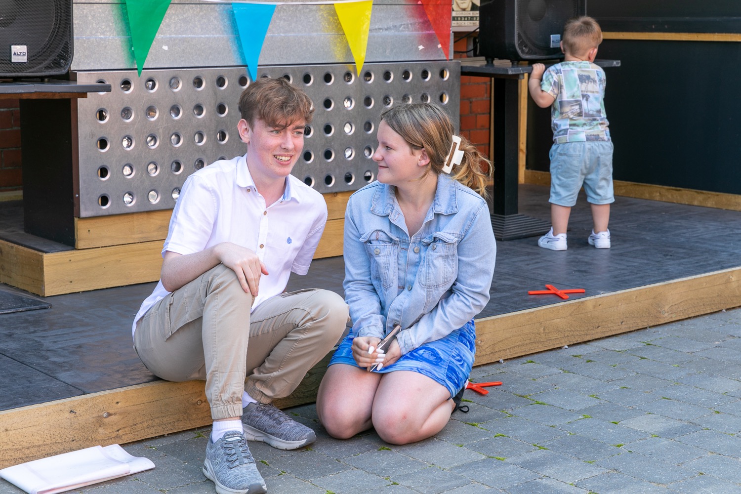 Mr%20%26%20Mrs%20Sharp%2010 08 23%20 172